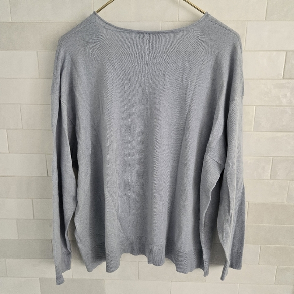 Eileen Fisher Light Gray V-Neck Sweater - Picture 6 of 6